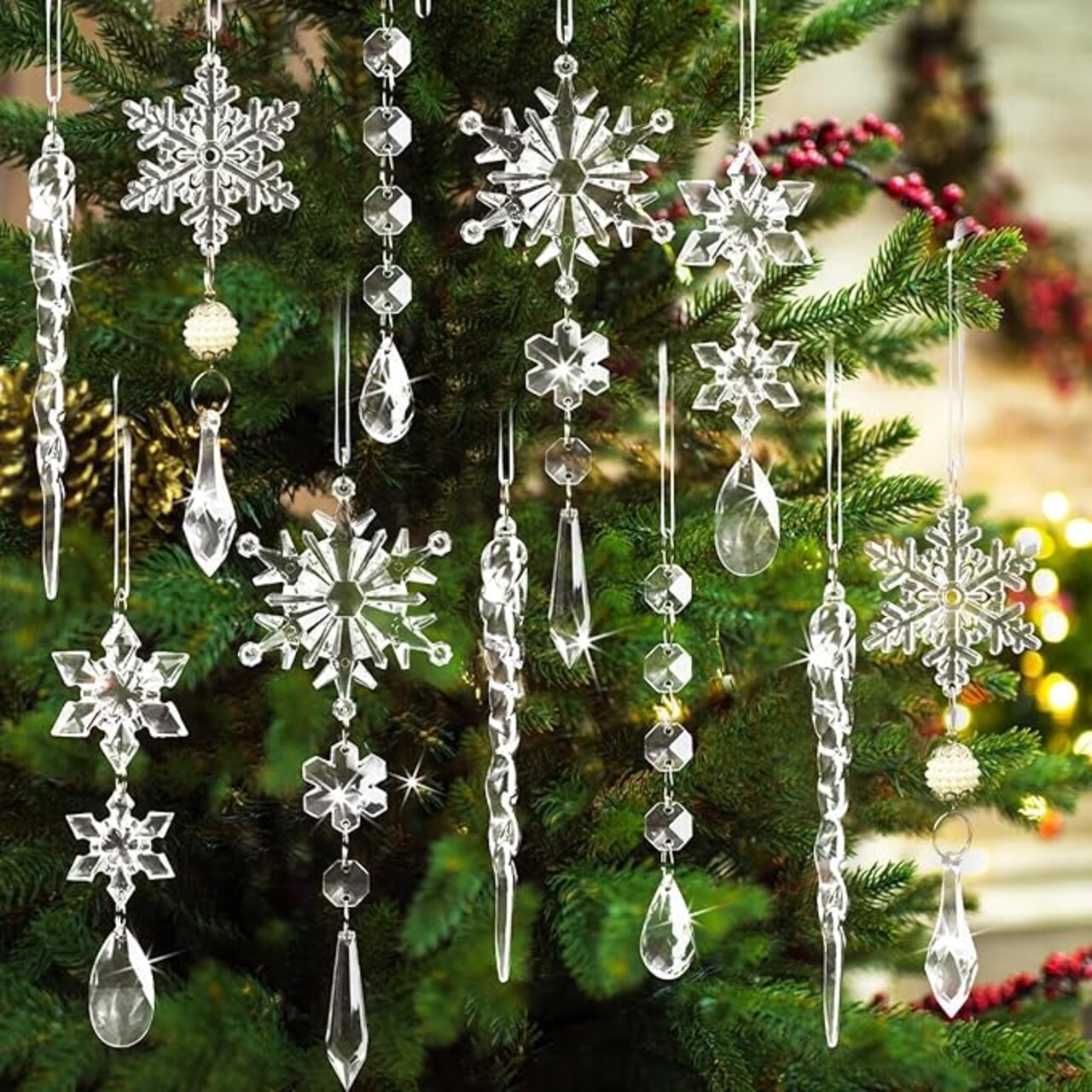 18Pcs Crystal Ornaments for Christmas Tree Decoration Acrylic Clear Hanging Crystal Snowflake Icicles Ornaments Set New Year Party Decor